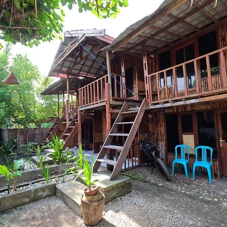 Maryan Moyo Bungalows & Resto Moyo Island 외부 사진