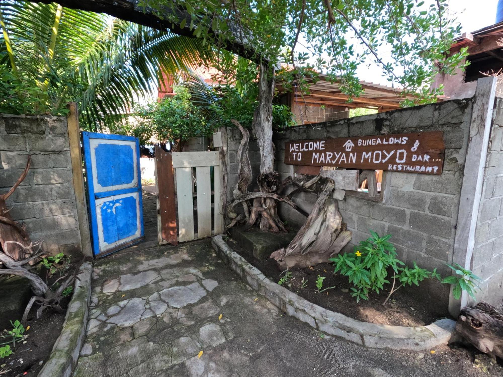 Maryan Moyo Bungalows & Resto Moyo Island 외부 사진