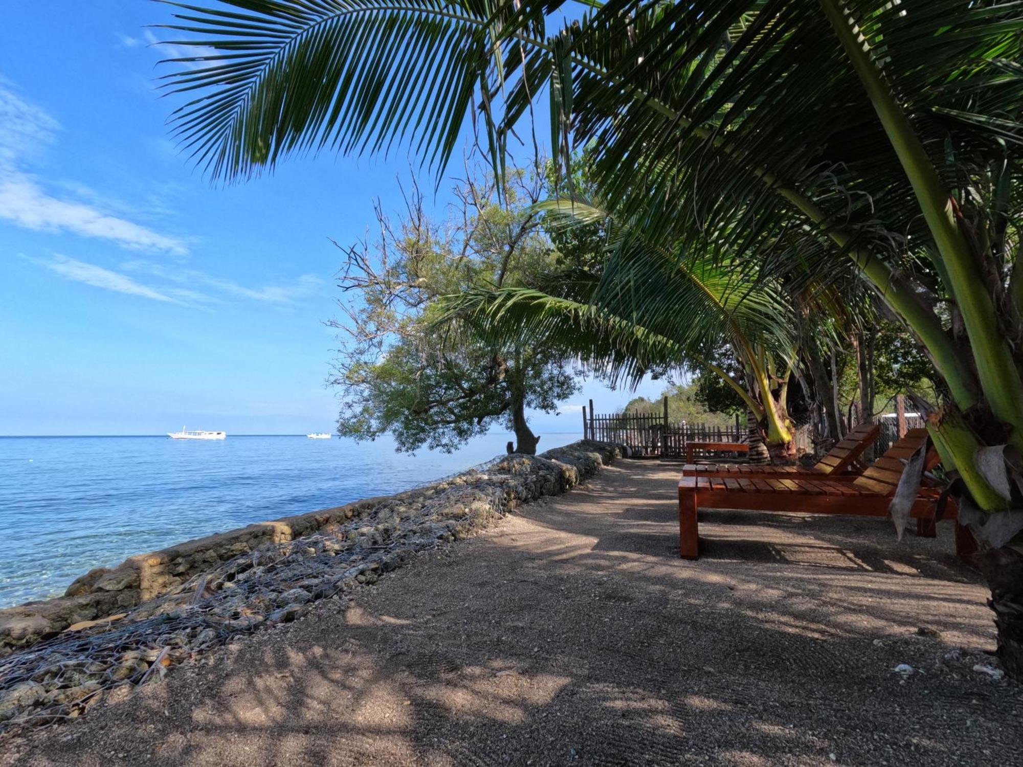 Maryan Moyo Bungalows & Resto Moyo Island 외부 사진