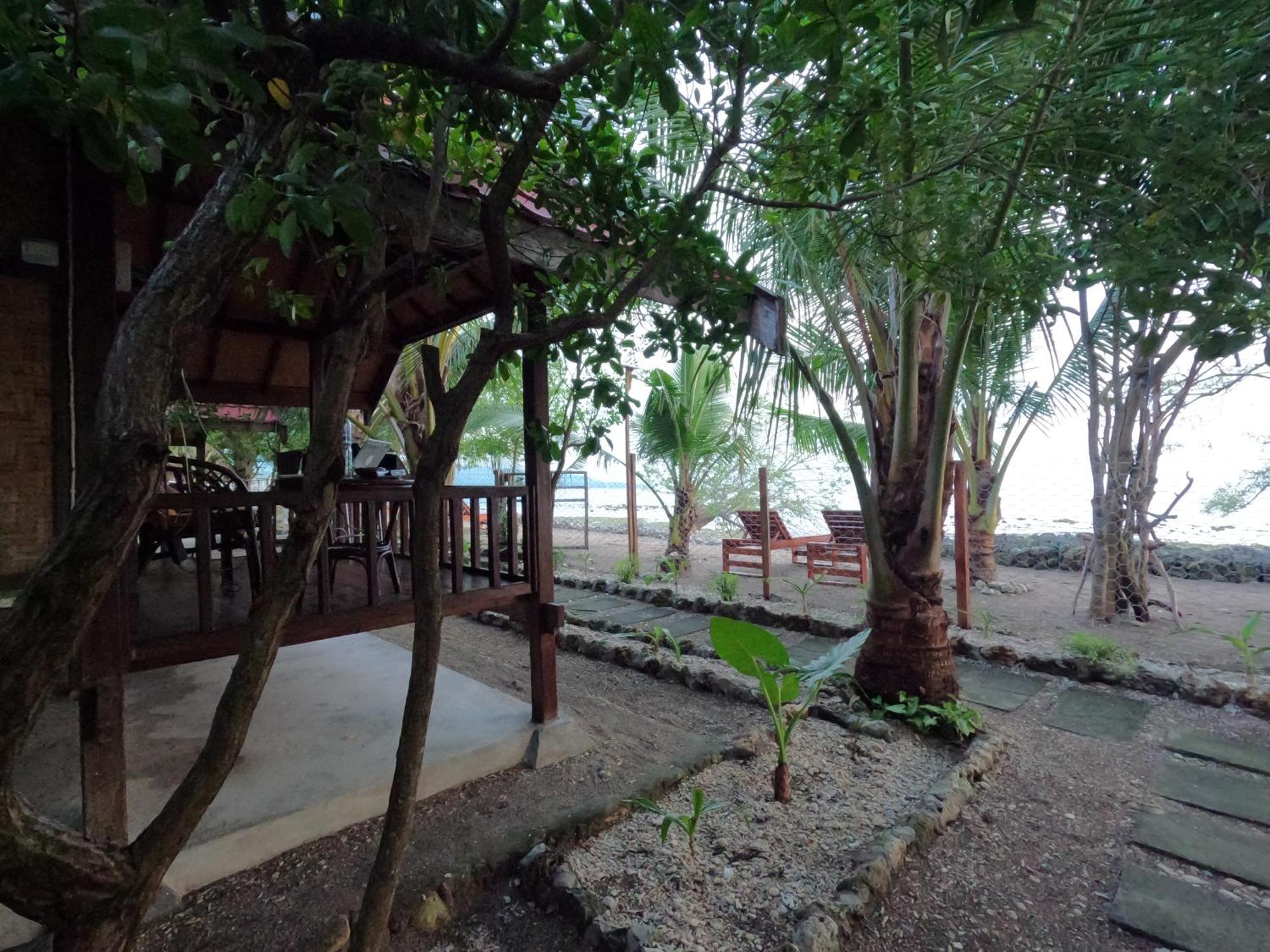 Maryan Moyo Bungalows & Resto Moyo Island 외부 사진